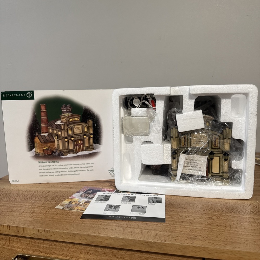 Department 56 Dickens Village Williams Gas Works #56.58709 Tested w/ Box EUC